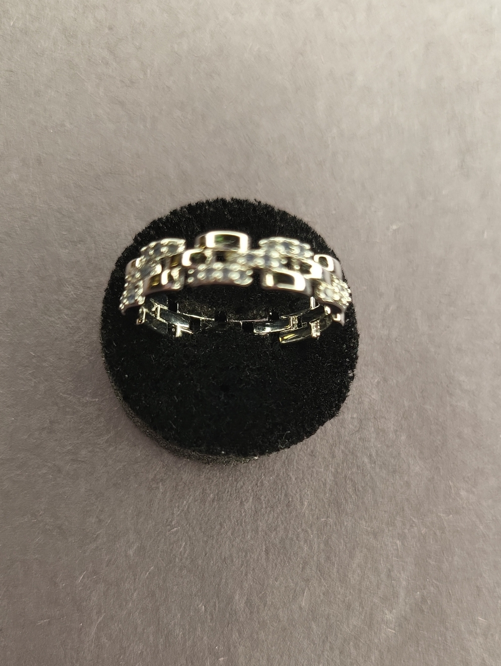 Silver Rhinestone Link Ring